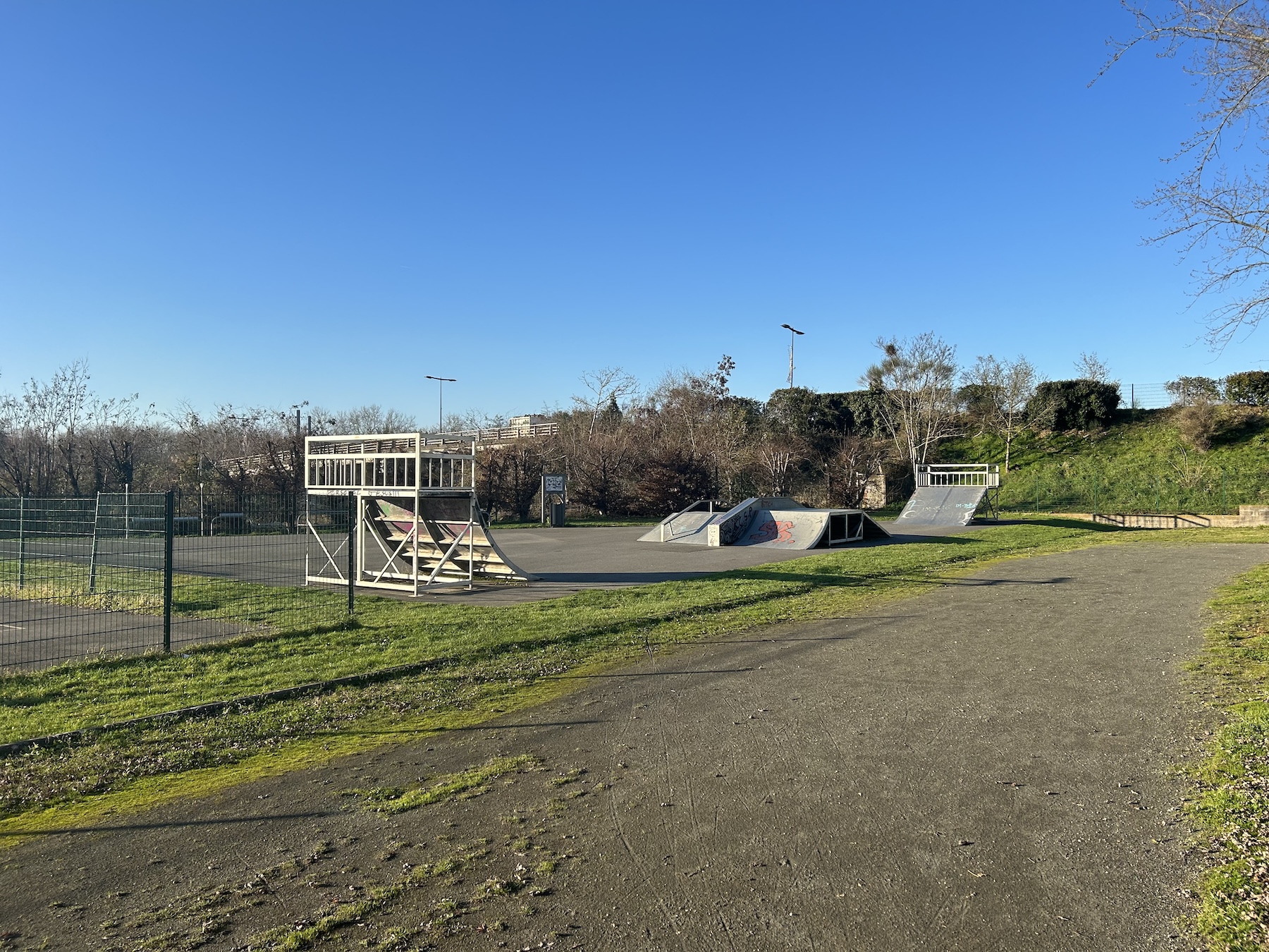 Joué-lès-Tours skatepark